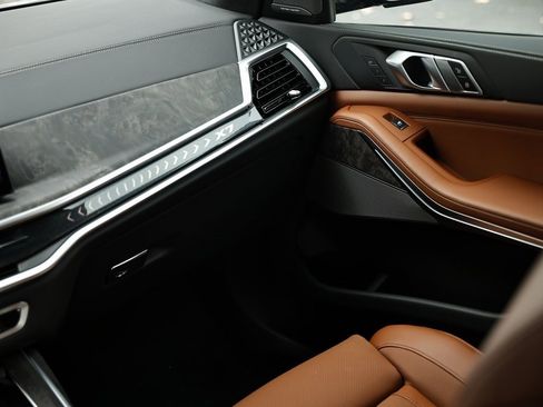 New 2026 BMW X7 xDrive40i w/ M Sport Package image 28