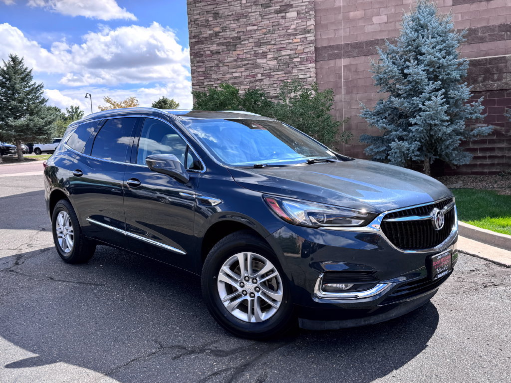 Used 2018 Buick Enclave Premium AWD/4WD image 2