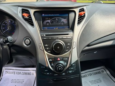 Used 2012 Hyundai Azera FWD image 17