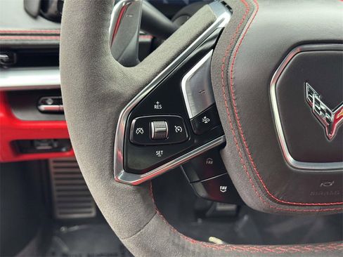 Used 2024 Chevrolet Corvette Stingray Premium Cpe w/ Z51 Performance Package image 28