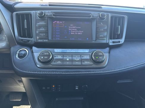 Used 2013 Toyota RAV4 Limited image 20