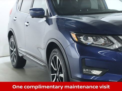 Used 2018 Nissan Rogue SL w/ Premium Package AWD/4WD image 10