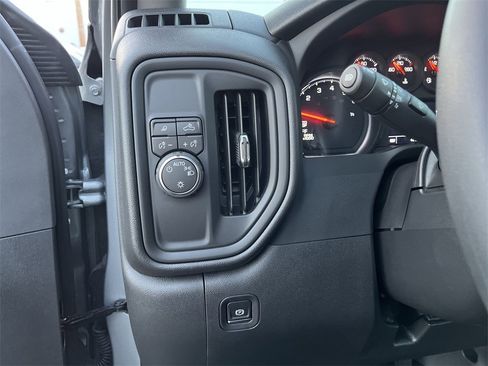 New 2025 Chevrolet Silverado 1500 W/T w/ WT Safety Package image 18