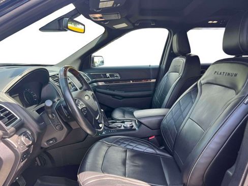 Used 2019 Ford Explorer Platinum AWD/4WD image 21