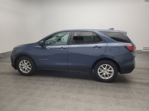 Used 2024 Chevrolet Equinox LS w/ LS Convenience Package FWD image 3