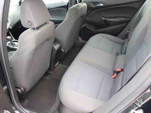 Used 2017 Chevrolet Cruze LS image 12