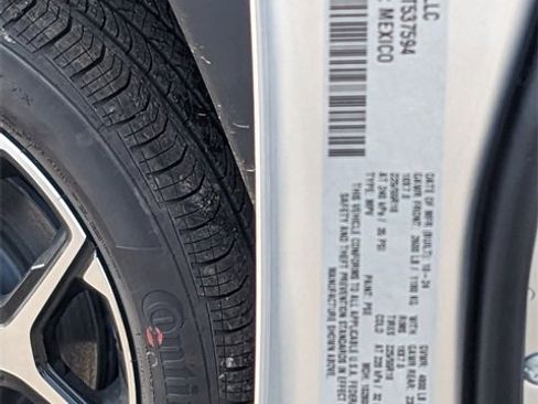 New 2025 Jeep Compass Limited w/ Sun & Sound Group image 26