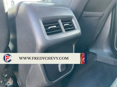 Used 2018 Chevrolet Equinox LT FWD image 33
