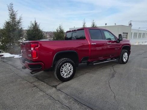 Used 2022 Chevrolet Silverado 2500 High Country w/ Z71 Off-Road Package image 9