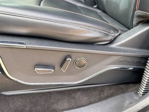 Certified 2022 Ford F150 Lariat w/ Equipment Group 502A High image 18