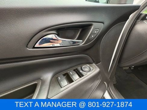 Used 2024 Chevrolet Equinox LT AWD/4WD image 19