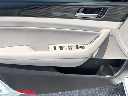 Used 2019 Hyundai Sonata Limited image 13
