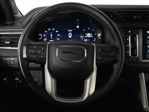 Used 2023 GMC Yukon XL Denali AWD/4WD image 26