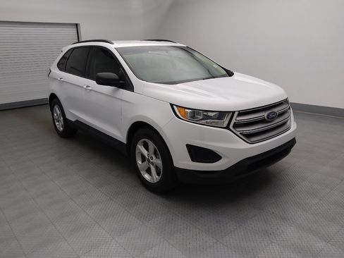 Used 2018 Ford Edge SE FWD image 13