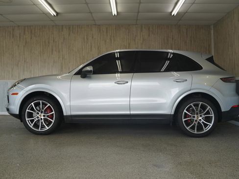 Used 2019 Porsche Cayenne S AWD/4WD image 5