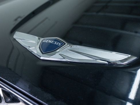 Used 2022 Genesis GV70 2.5T Advanced w/ Advanced Package image 5