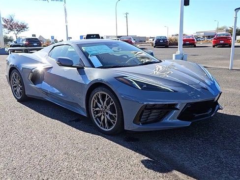 Used 2025 Chevrolet Corvette Stingray Preferred Conv w/ 2LT image 3