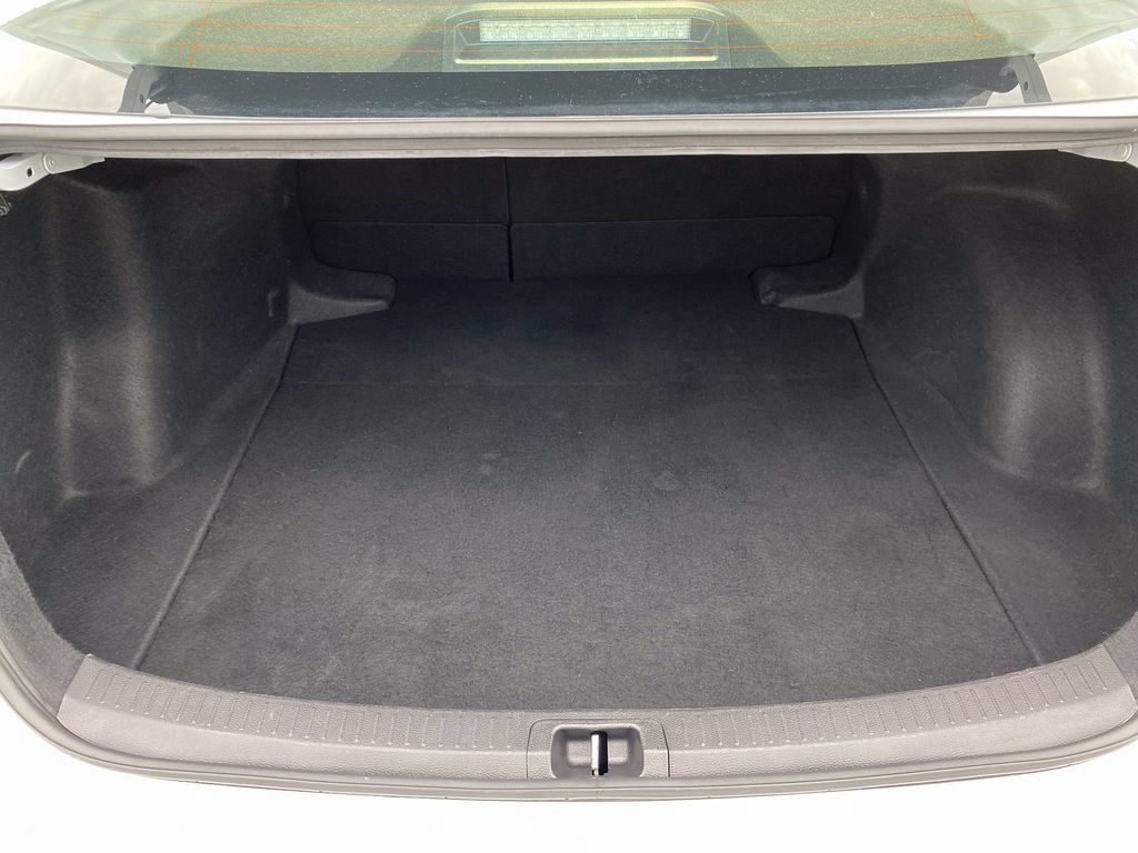 Used 2025 Toyota Corolla LE FWD image 39
