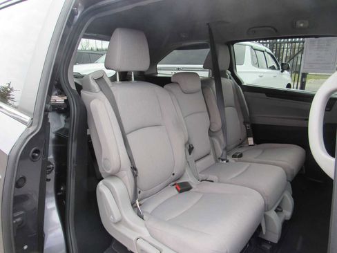 Used 2020 Honda Odyssey EX image 23