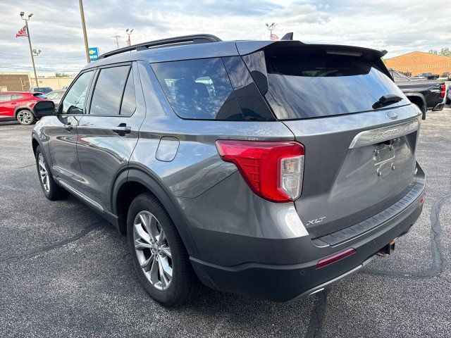 Used 2021 Ford Explorer XLT w/ Equipment Group 202A AWD/4WD image 5