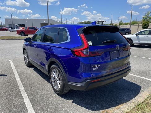 Used 2023 Honda CR-V EX-L image 10