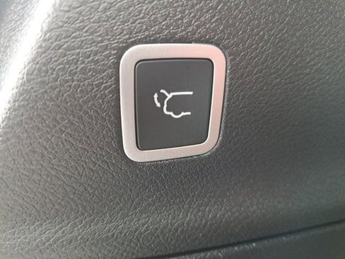 New 2026 Chrysler Pacifica Select image 11