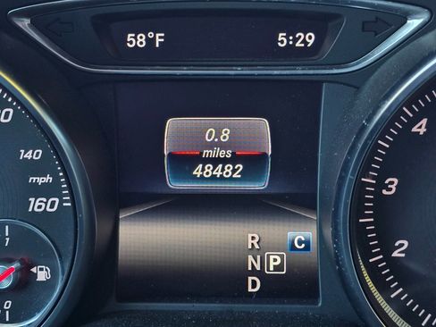 Used 2018 Mercedes-Benz GLA 250 4MATIC image 5