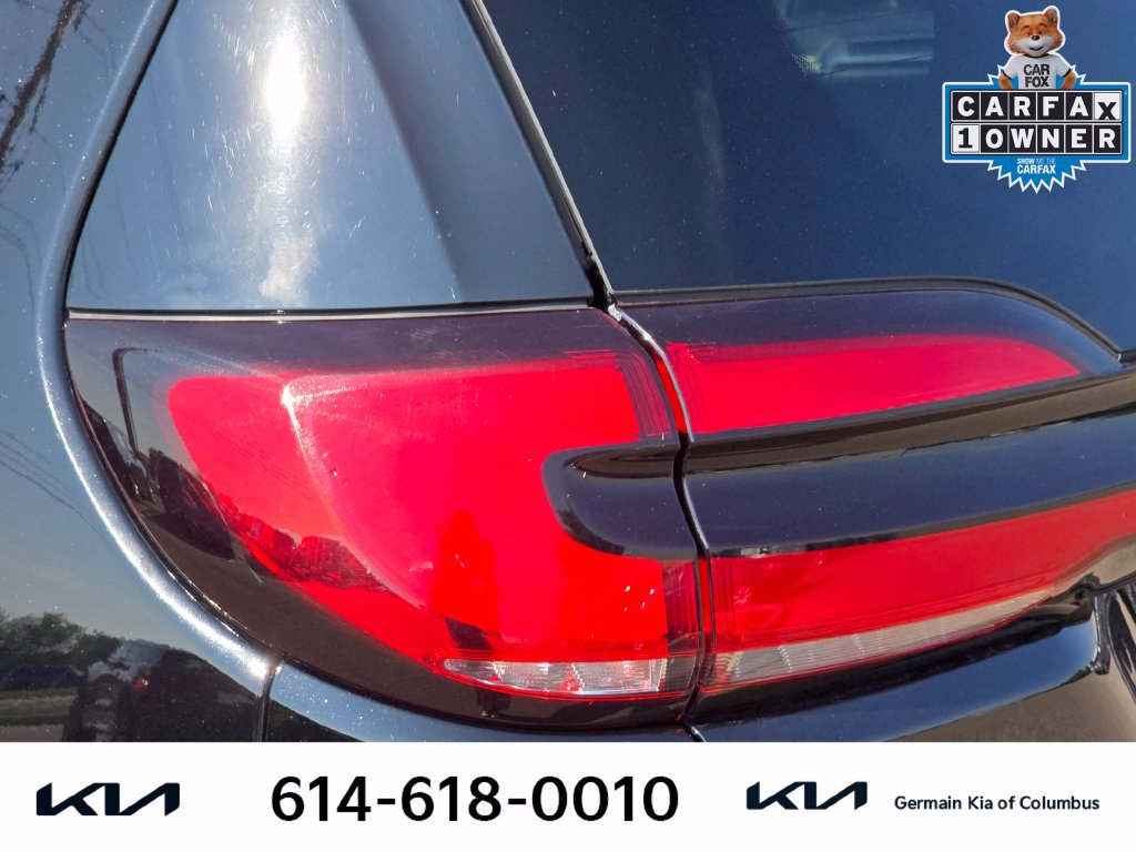 Used 2024 Chrysler Pacifica Limited FWD image 15