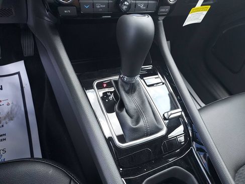 New 2026 Jeep Compass Latitude AWD/4WD image 23