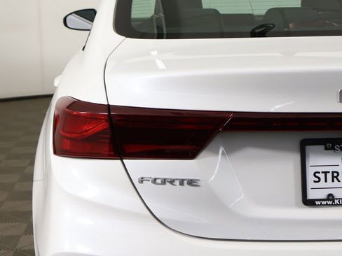 Used 2022 Kia Forte LXS w/ LXS Technology Package FWD image 13