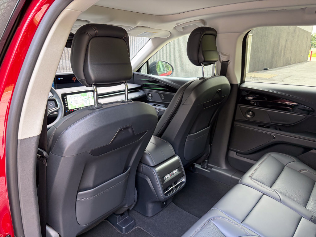 New 2026 Lincoln Nautilus Premier w/ Equipment Group 102A AWD/4WD image 20