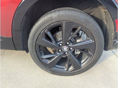 Used 2023 Buick Envision Essence w/ Sport Touring Package FWD image 9