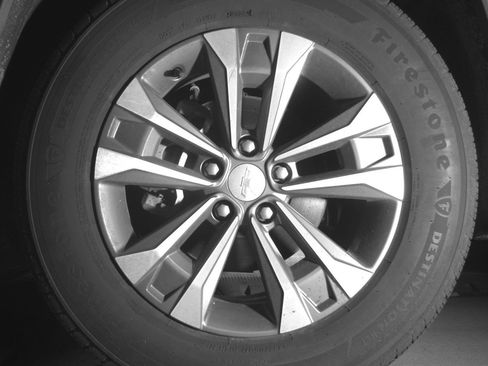 Used 2025 Chevrolet Equinox LT FWD image 12