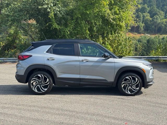 New 2026 Chevrolet TrailBlazer RS w/ Convenience Package AWD/4WD image 8