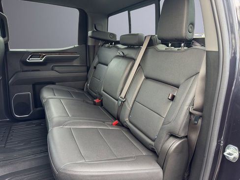 Used 2025 GMC Sierra 1500 Elevation w/ Elevation Premium Package image 21