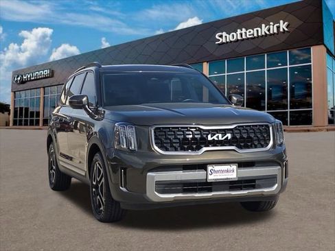 Used 2023 Kia Telluride EX X-Line image 3