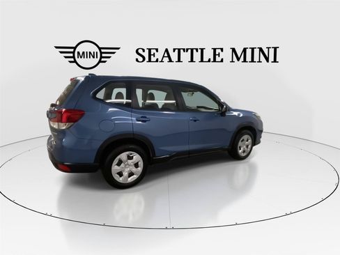 Used 2023 Subaru Forester AWD/4WD image 11