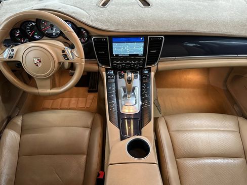Used 2011 Porsche Panamera 4S image 27