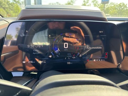 New 2025 Chevrolet Suburban High Country w/ Sun And Tow Package image 20