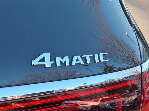 Used 2021 Mercedes-Benz GLS 580 GLS 580 image 35