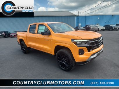 New 2025 Chevrolet Colorado Z71 w/ Z71 Convenience Package 2