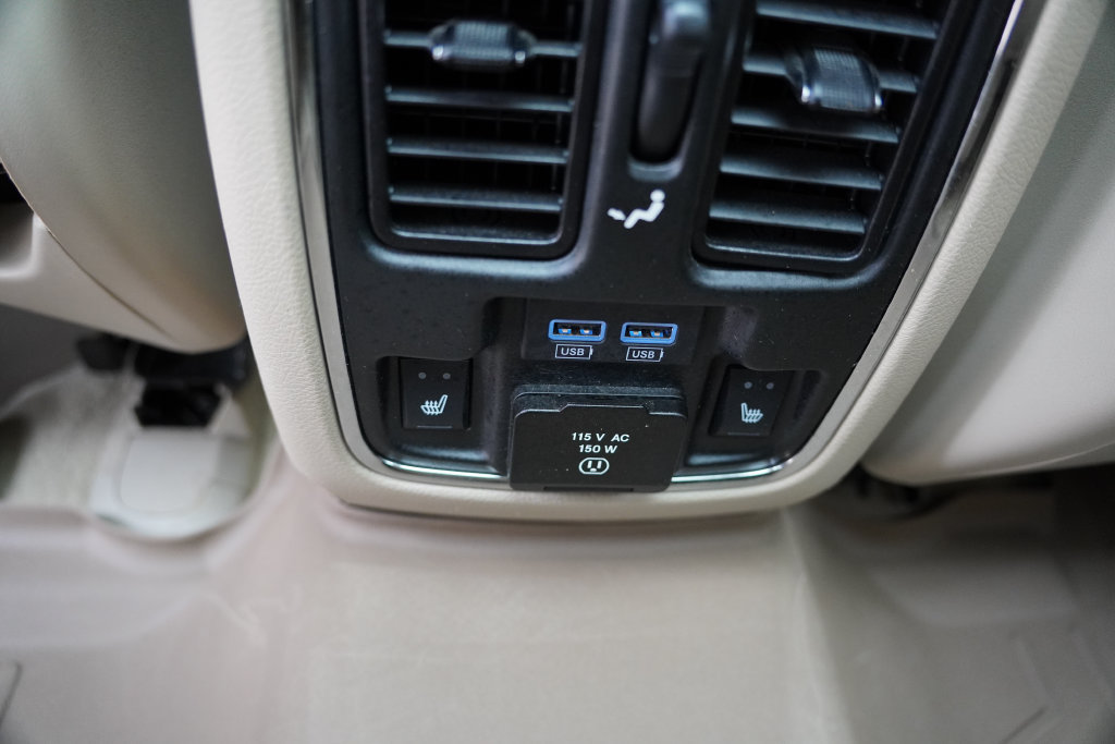 Certified 2021 Jeep Grand Cherokee Overland AWD/4WD image 19