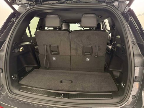 New 2025 Jeep Grand Cherokee L Limited image 24