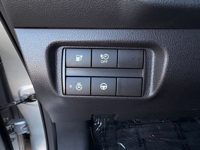 Certified 2025 Nissan Leaf SV Plus FWD image 17