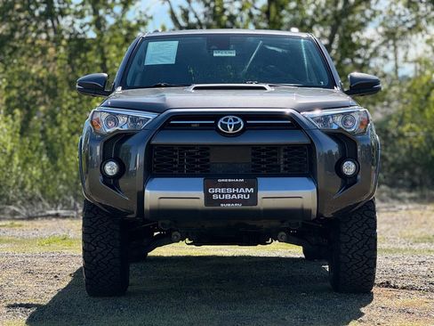 Used 2020 Toyota 4Runner TRD Off-Road Premium AWD/4WD image 2