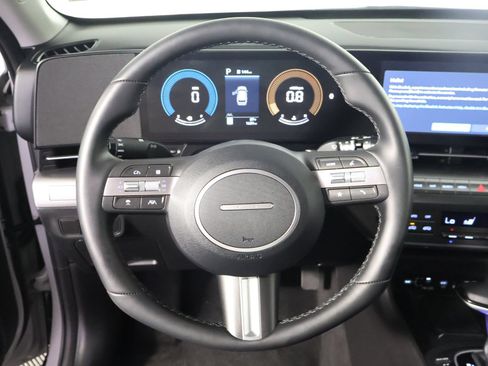 Used 2025 Hyundai Kona SEL FWD image 29