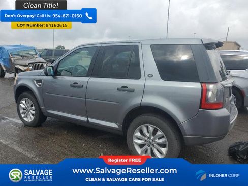 Used 2012 Land Rover LR2 HSE image 3