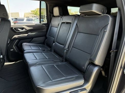 Certified 2024 GMC Yukon XL SLT RWD image 29