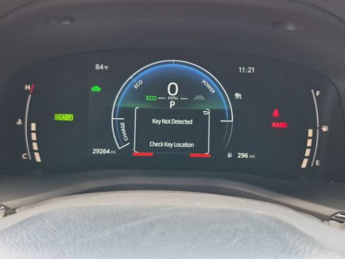 Used 2025 Toyota Camry LE FWD image 21