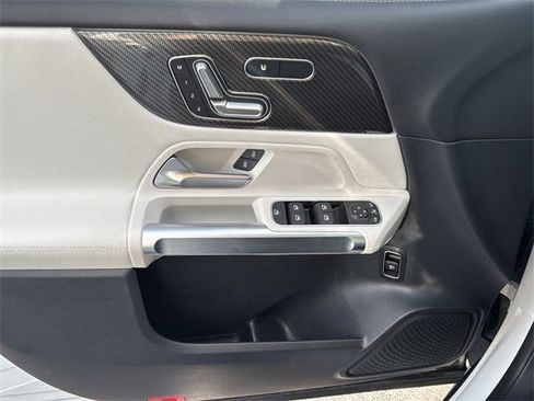 Certified 2023 Mercedes-Benz GLB 250 image 22